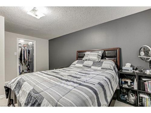 14-52 Imperial Street, Delhi, ON - Indoor Photo Showing Bedroom