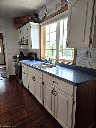 474593 Dodge Line, Beachville, ON - Indoor Photo Showing Kitchen With Double Sink