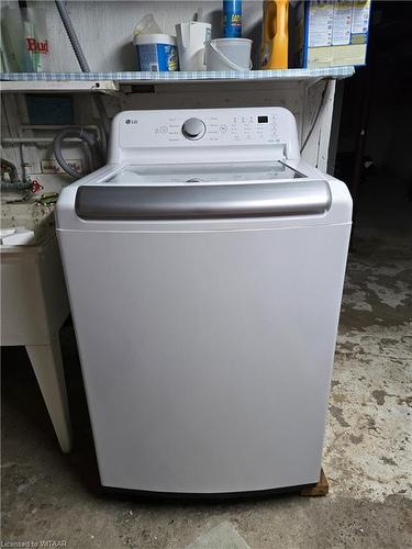 474593 Dodge Line, Beachville, ON - Indoor Photo Showing Laundry Room