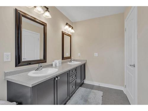 788 Arthur Parker Avenue, Woodstock, ON - Indoor Photo Showing Bathroom