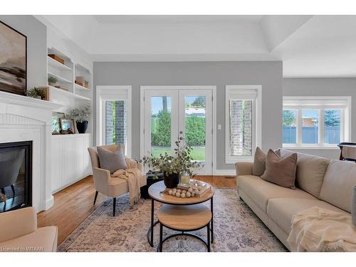 6 Wood Haven Drive, Tillsonburg, ON - Indoor Photo Showing Living Room With Fireplace