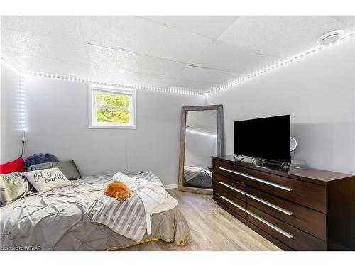 890 2Nd Concession Road, Delhi, ON - Indoor Photo Showing Bedroom