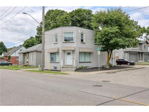 729 Hounsfield Street, Woodstock, ON - Outdoor With Facade