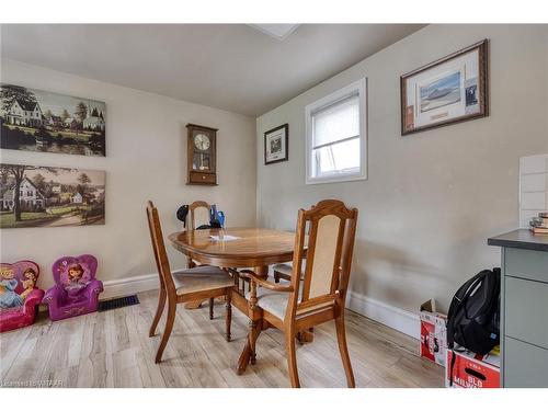 729 Hounsfield Street, Woodstock, ON - Indoor Photo Showing Dining Room