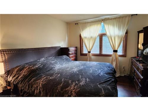 48 Anderson Street, Woodstock, ON - Indoor Photo Showing Bedroom