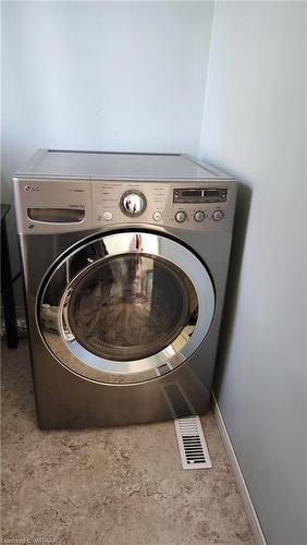 48 Anderson Street, Woodstock, ON - Indoor Photo Showing Laundry Room