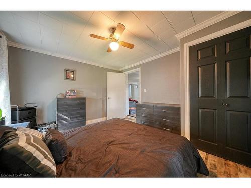 955 Mid Nwal Townline Road, Norfolk County, ON - Indoor Photo Showing Bedroom