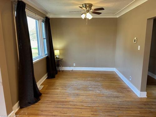 25 Fourth Street, Tillsonburg, ON - Indoor Photo Showing Other Room