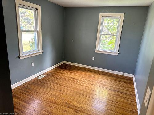 25 Fourth Street, Tillsonburg, ON - Indoor Photo Showing Other Room