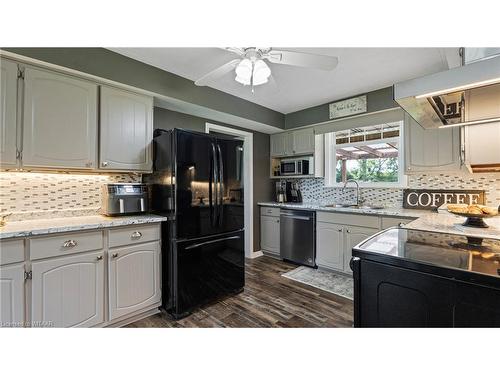 584132 Beachville Road, Ingersoll, ON - Indoor Photo Showing Kitchen