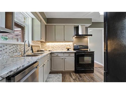 584132 Beachville Road, Ingersoll, ON - Indoor Photo Showing Kitchen With Double Sink