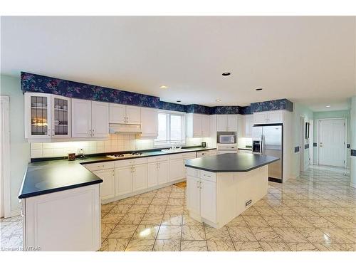 474476 Dodge Line, Sweaburg, ON - Indoor Photo Showing Kitchen