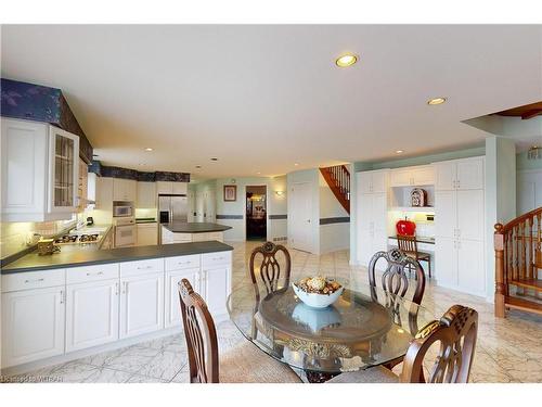 474476 Dodge Line, Sweaburg, ON - Indoor Photo Showing Dining Room