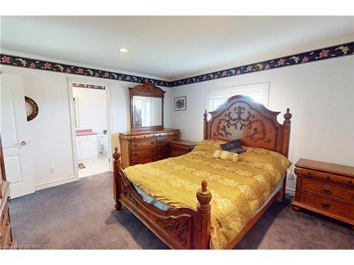 474476 Dodge Line, Sweaburg, ON - Indoor Photo Showing Bedroom