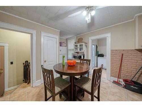 464 Brant Street, Woodstock, ON - Indoor Photo Showing Dining Room