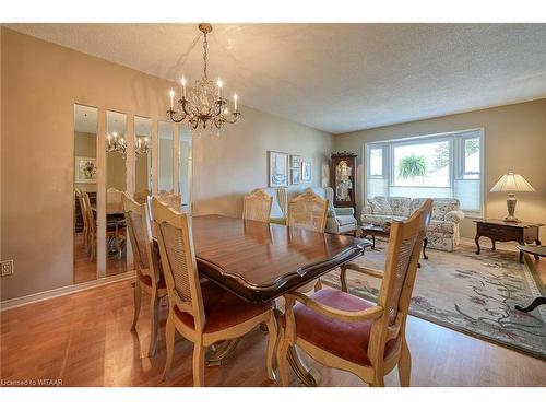 18 Wilkins Crescent, Tillsonburg, ON - Indoor Photo Showing Dining Room