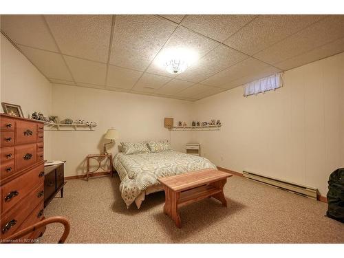 18 Wilkins Crescent, Tillsonburg, ON - Indoor Photo Showing Bedroom