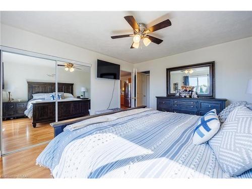 207 North Street E, Tillsonburg, ON - Indoor Photo Showing Bedroom