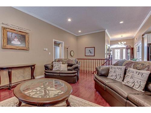 8 Norsworthy Lane, Ingersoll, ON - Indoor Photo Showing Living Room