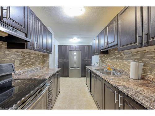 149 Deveron Crescent, London, ON - Indoor Photo Showing Kitchen With Double Sink With Upgraded Kitchen