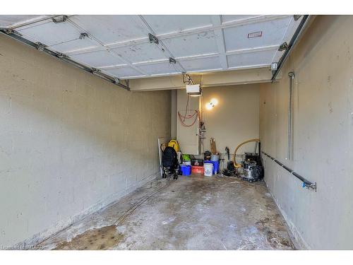 149 Deveron Crescent, London, ON - Indoor Photo Showing Garage