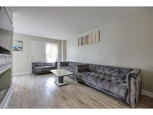 149 Deveron Crescent, London, ON - Indoor Photo Showing Living Room With Fireplace