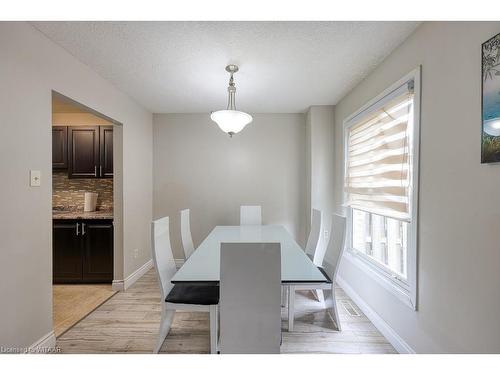 149 Deveron Crescent, London, ON - Indoor Photo Showing Dining Room