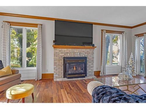 583511 Hamilton Road, Ingersoll, ON - Indoor Photo Showing Living Room With Fireplace