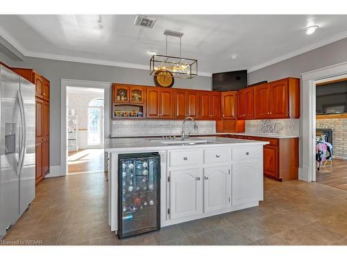 583511 Hamilton Road, Ingersoll, ON - Indoor Photo Showing Kitchen