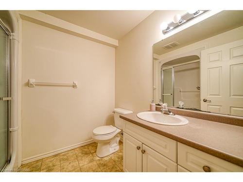 18-53 Herons Landing Crescent, Woodstock, ON - Indoor Photo Showing Bathroom