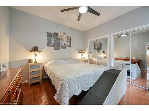 7 Second Street, Tillsonburg, ON - Indoor Photo Showing Bedroom