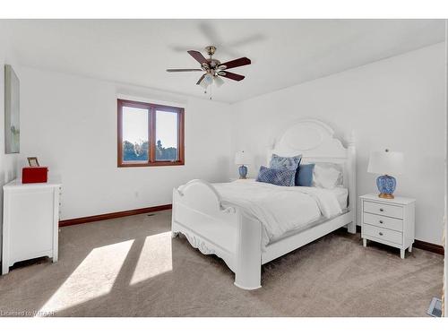 1554 Mall Road, Norfolk County, ON - Indoor Photo Showing Bedroom