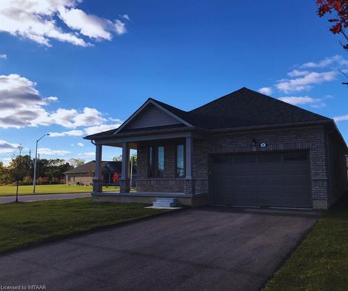 2 Harwood Street, Tillsonburg, ON - Outdoor