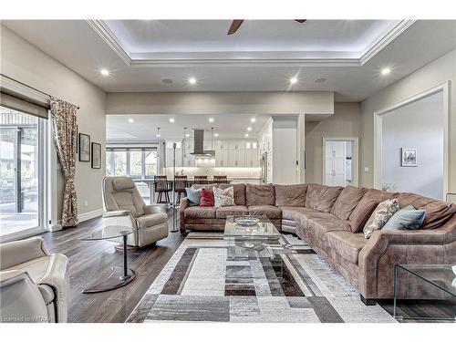 60 Otterview Drive, Otterville, ON - Indoor Photo Showing Living Room