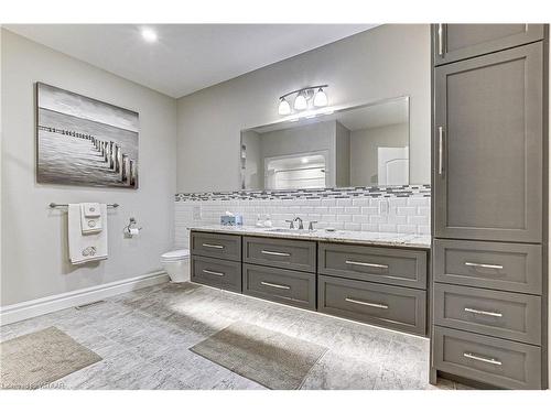 60 Otterview Drive, Otterville, ON - Indoor Photo Showing Bathroom