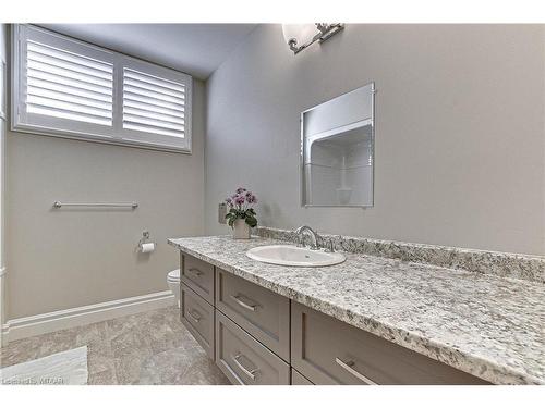 60 Otterview Drive, Otterville, ON - Indoor Photo Showing Bathroom