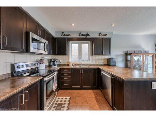 531 Champlain Avenue, Woodstock, ON - Indoor Photo Showing Kitchen