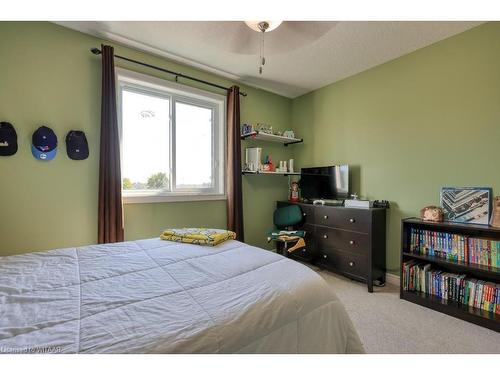 531 Champlain Avenue, Woodstock, ON - Indoor Photo Showing Bedroom