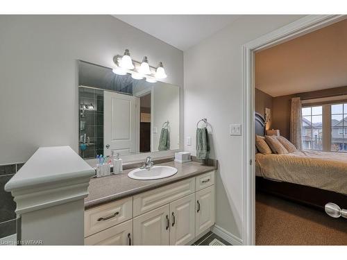 1154 Caen Avenue, Woodstock, ON - Indoor Photo Showing Bathroom