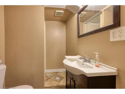 1154 Caen Avenue, Woodstock, ON - Indoor Photo Showing Bathroom