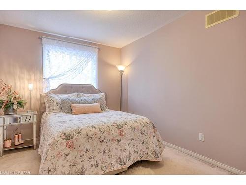 28 David Street, Ingersoll, ON - Indoor Photo Showing Bedroom