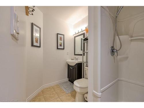 28 David Street, Ingersoll, ON - Indoor Photo Showing Bathroom