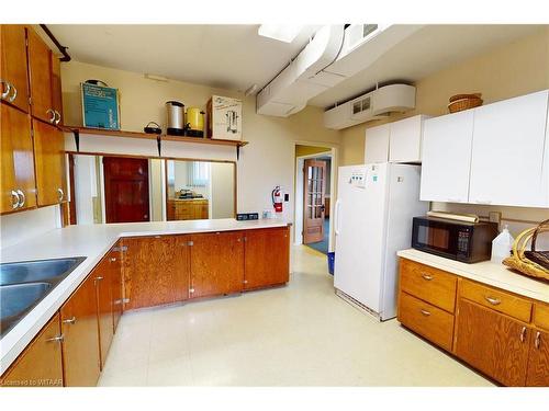 67 Main Street W, Norwich, ON - Indoor Photo Showing Kitchen With Double Sink