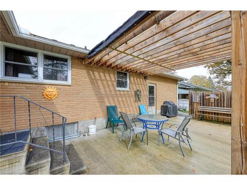 101 Brock Street E, Tillsonburg, ON - Outdoor With Deck Patio Veranda With Exterior