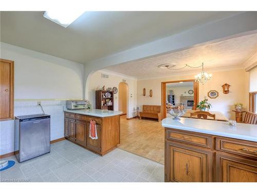 101 Brock Street E, Tillsonburg, ON - Indoor Photo Showing Kitchen