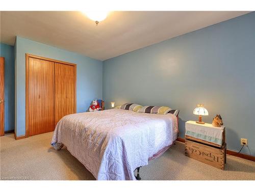 101 Brock Street E, Tillsonburg, ON - Indoor Photo Showing Bedroom