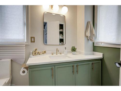 3-21 Wren Court, Tillsonburg, ON - Indoor Photo Showing Bathroom