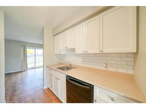 8-10 Dufferin Street, Norwich, ON - Indoor Photo Showing Kitchen