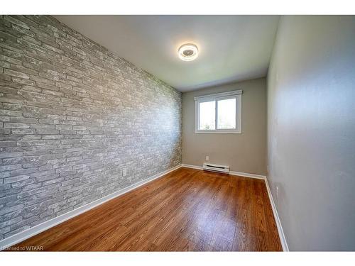 8-10 Dufferin Street, Norwich, ON - Indoor Photo Showing Other Room