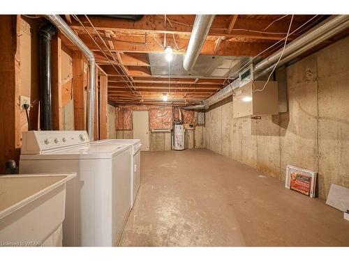 8-10 Dufferin Street, Norwich, ON - Indoor Photo Showing Laundry Room